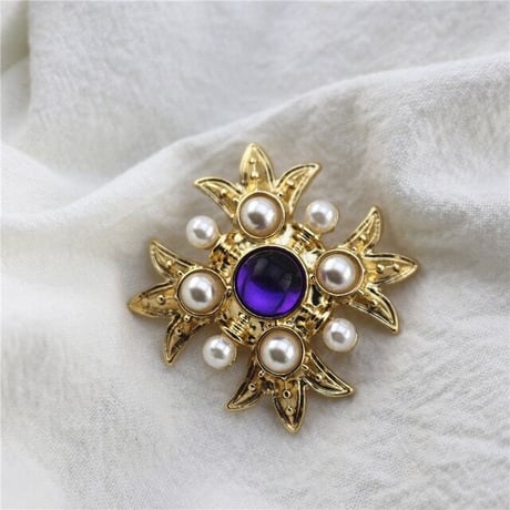 Vintage Rhinestones 8Pearl Brooch（GOLD） / OT-008