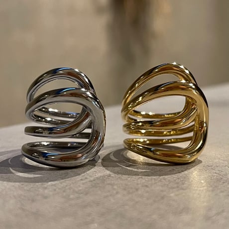 2412RG0553 / Irregular twist line ring（Gold）