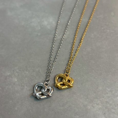 2605NC0389 / Pretzel motif Necklace（Silver）