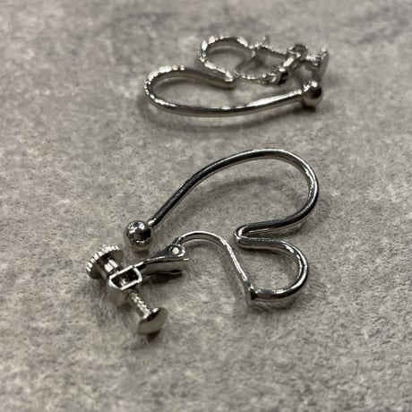2302_ER0139／Heart Motif Hoop Clip Earings（Silver）