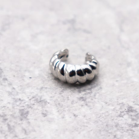 Crossiant Twisted Ear Cuff （SILVER）  / EC-034