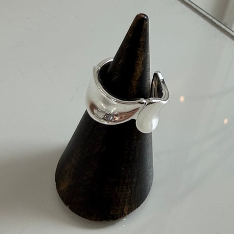 2604RG0774 / Connect wave design ring（Silver）