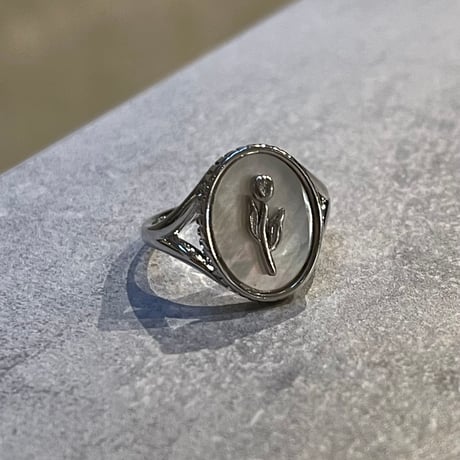 2602RG0734 / Oval Flower Shell Ring（Silver）