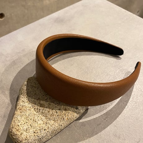 2302HA0014 / Fake leather headband （Brown)