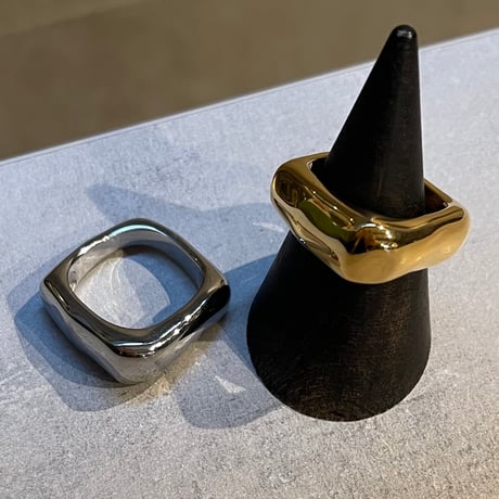 2501RG0575 / Square design ring（Silver）