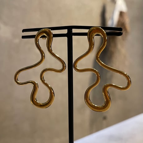 2507PR0794 / Nuance shape pierce（Gold）