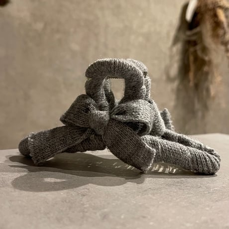 2412HA0055 / Knit ribbon Hair Clip （Gray)