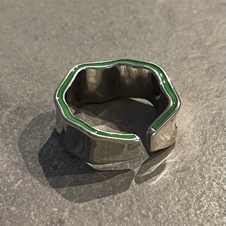 2504RG0606 / Color line letter wave ring（Silver）