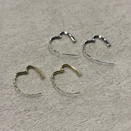 2410PR0727 / heart line hoop pierce（Gold）