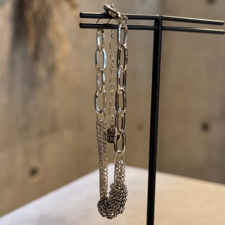 2504BR0078/  Line round  design bracelet （silver)