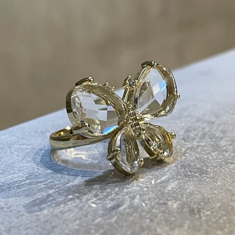 2601RG0728 / Clear butterfly motif ring（Gold）