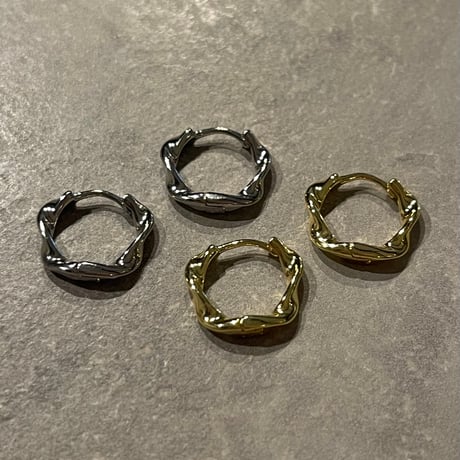 2510PR0807 / Twist mini hoop Pierce（Gold）