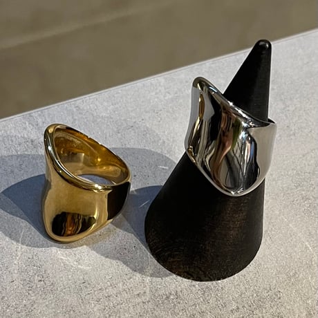 2501RG0576 / Wave design ring（Gold）