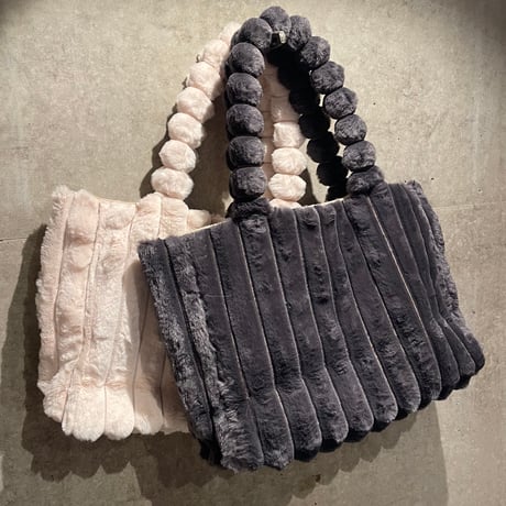 2511BG044(S) / Fur Tote bag (Black)