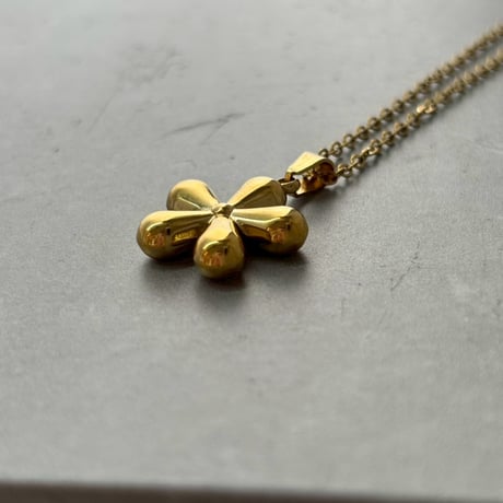 2605NC0388 / Flower motif Necklace（Gold）