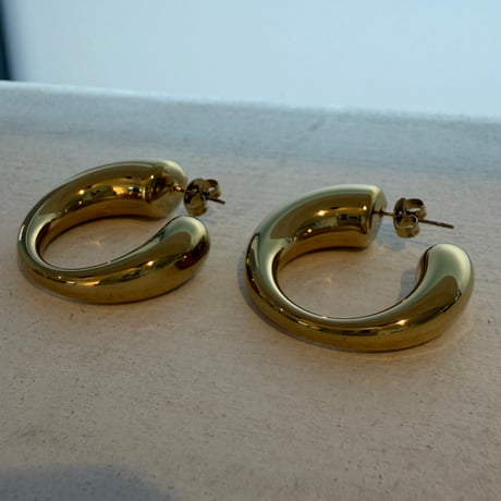2606PR0848 / Round hoop pierce（Gold）