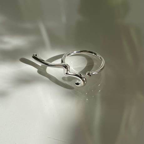 2311RG0350 / Wave bar design ring（Silver）