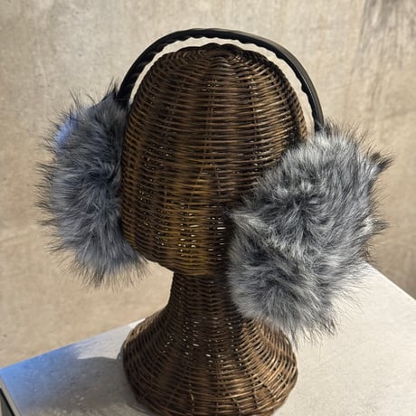2601GS063(S)/ Fake Fox fur earmuffler（Frost Grey Mix）