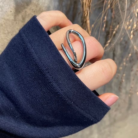 2501RG0574 / Triangle design ring（Silver）