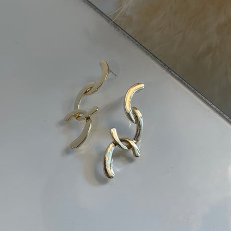 2403PR0684 / Curve connect Pierce（Gold）