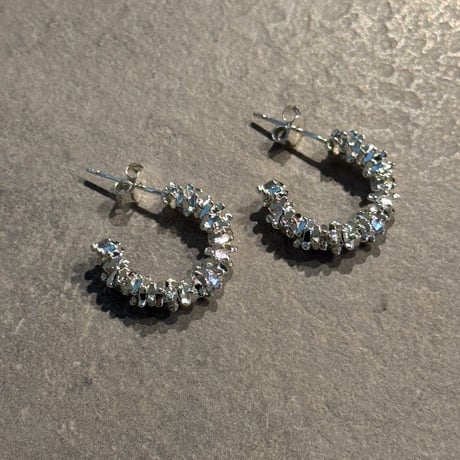 2504PR0775 / star line hoop Pierce（Silver)