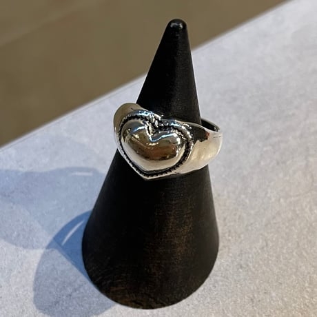 2406RG0482 / Round heart motif ring（Silver)