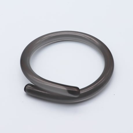 Transparent Acrylic Bangle（Grey）/ 2106-BR060