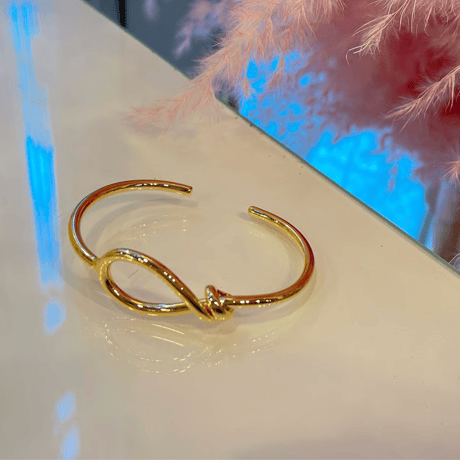 2402BR0025  / Wind Design Bangle  （gold）