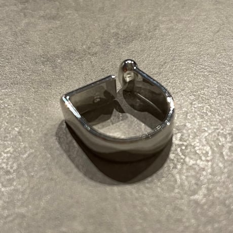 2503RG0594 / Flat asymmetry design ring（Silver）
