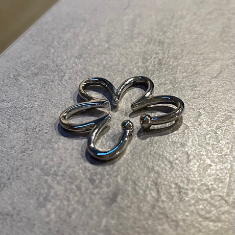 2601EC036 / Flower shape Earcuff（Silver）