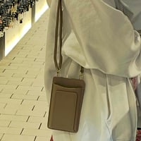 2412GS028（S）/ Genuine leather mulch phone shoulder（Beige）