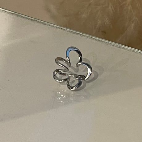 23AWEC001 /  Flower twist Ear Cuff（Silver）
