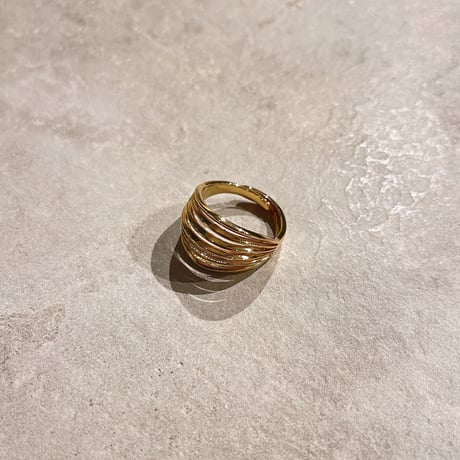 Layer curve line ring（Gold） / 2210-RG0215