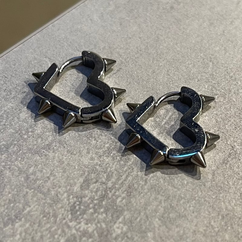 2508PR0800 / Thorn Heart shape Hoop pierce（Silv