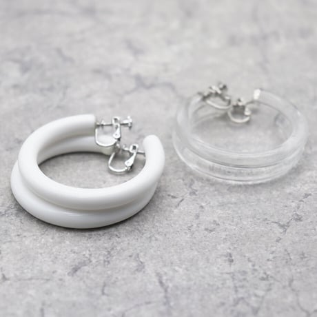 Acrylic Hoop Clip Earrings（White） /  2102_ER040