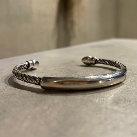 2504BR0075 / Twist vintage bangle（Silver）