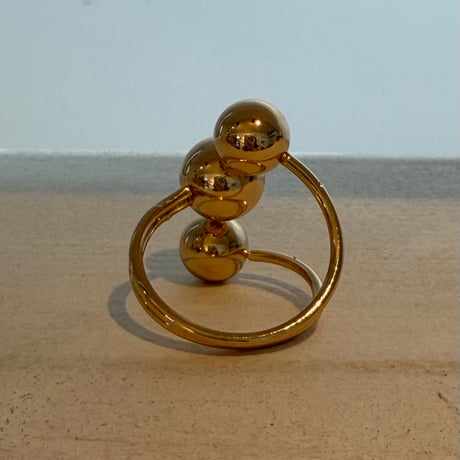 2605RG0790 / Triple large ball ring（Gold）