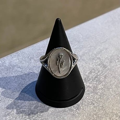 2602RG0734 / Oval Flower Shell Ring（Silver）