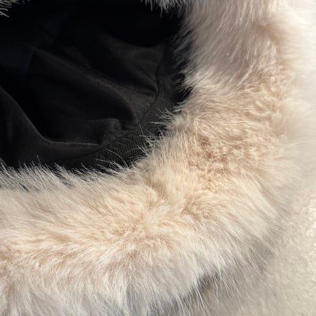 2409HW0050(S)/ Volume fur hat #2（Ivory）