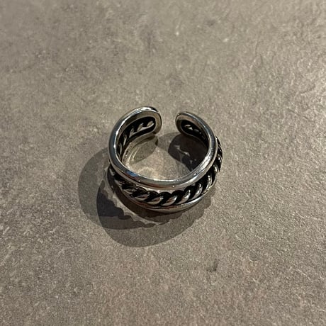 2406RG0478 / Triple twist line ring（Silver)