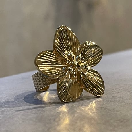 2505RG0626 / Big Flower motif ring（Gold）