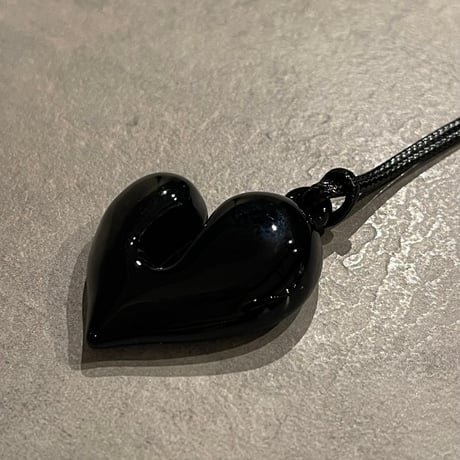 2411NC0269 / Volume heart choker（Black）