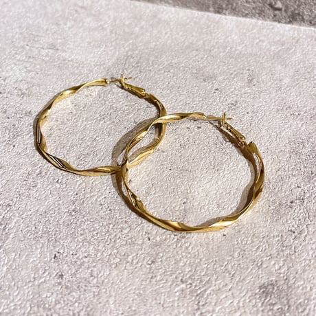 Simple twist hoop pierce（Gold/M）/ 2202_PR0443