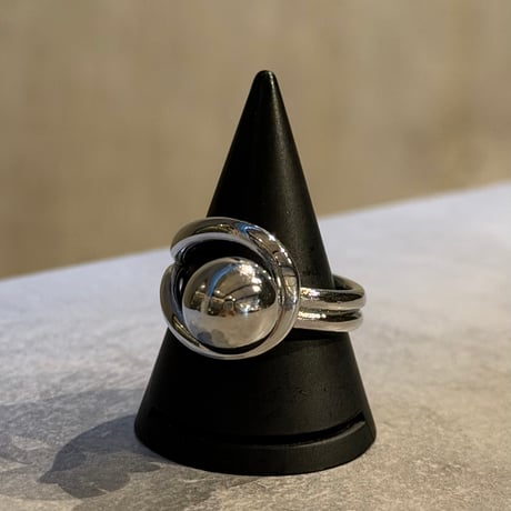 2602RG0746 / Twist ball ring （Silver）