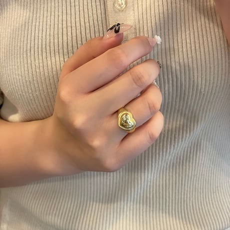 2406RG0482 / Round heart motif ring（Gold)
