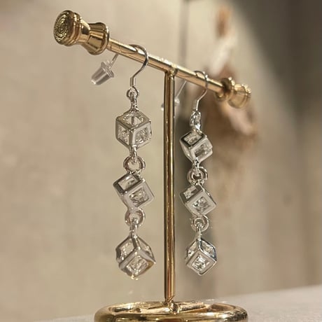 2510PR0811 / Square stone connect Pierce（Silver）