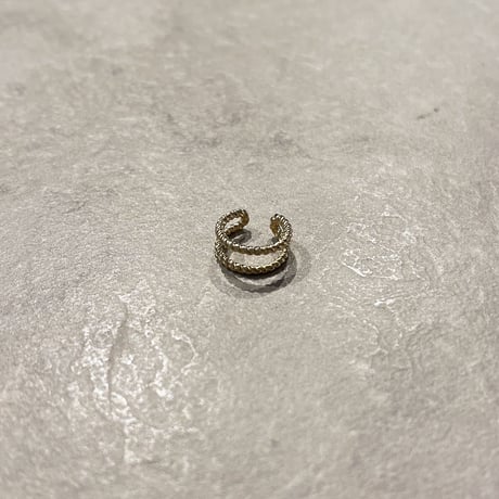 23SSEC005 / Twist double line mini Ear Cuff（Gold）