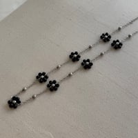 2603NC0380 / Beads Flower Necklace（Silver/ Black）
