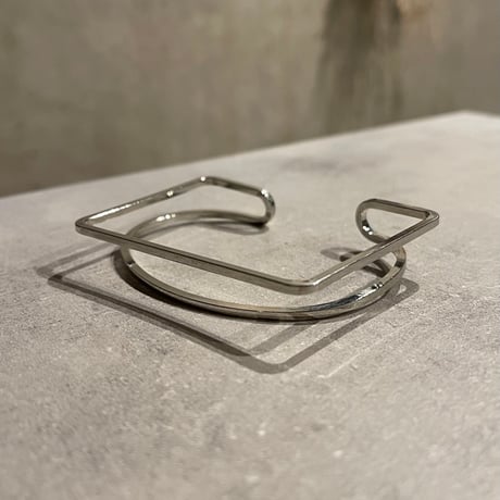 2403BR0039 / Square line Bangle（Silver）