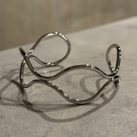 2511BR0106 /Oval Wave Bangle（Silver）